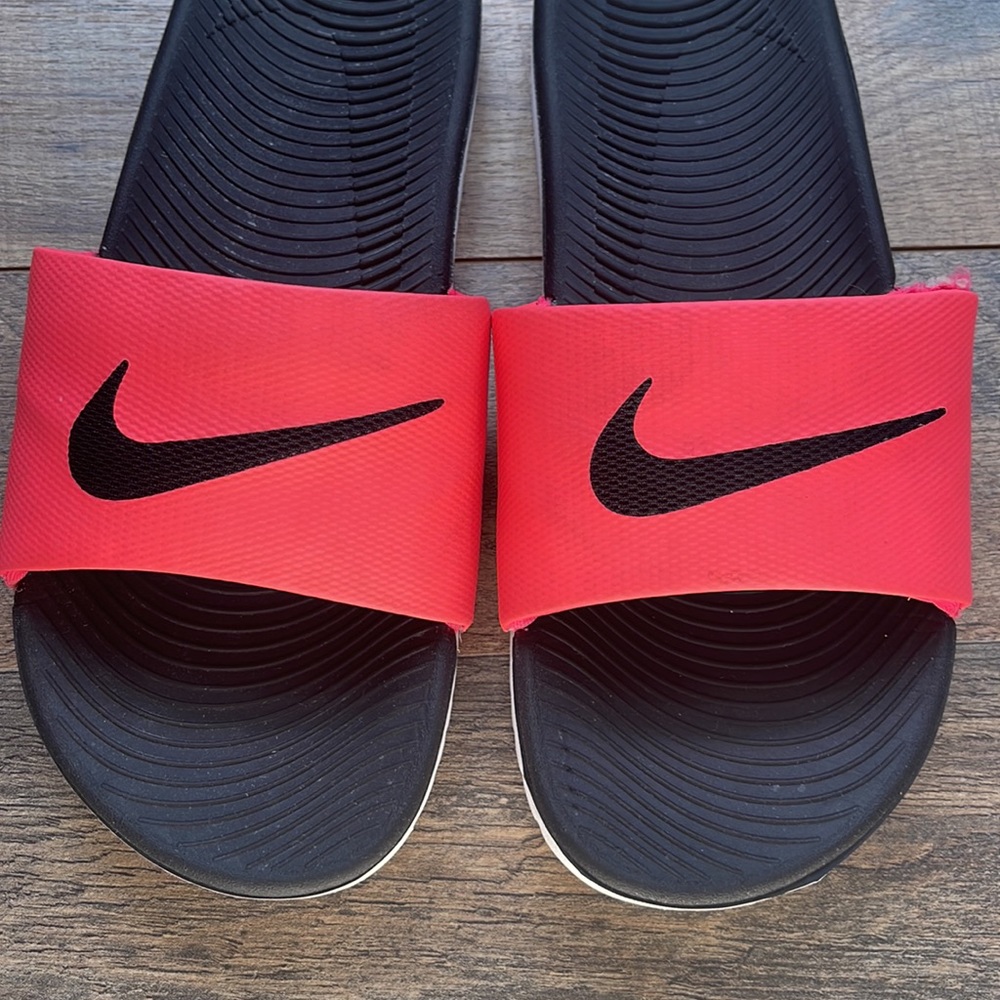 Nike Slides - Picture 6 of 8